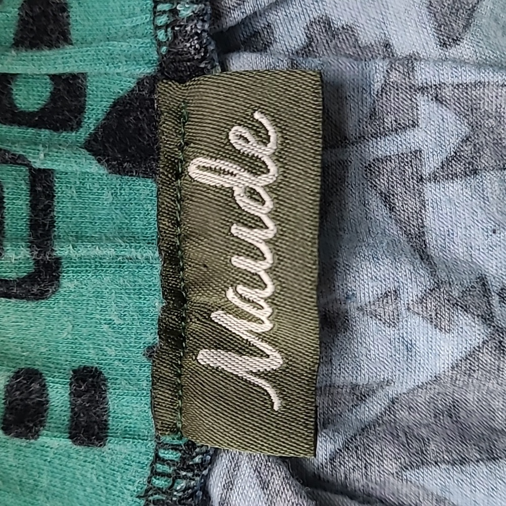 Patterned Mini Skirt - Picture 6 of 6